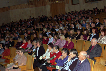 Торжественное собрание в Государственном театре оперы и балета Удмуртской Республики